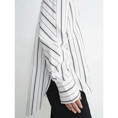 Black and White Striped Loose with A Wide Shoulder and Sleeve Top