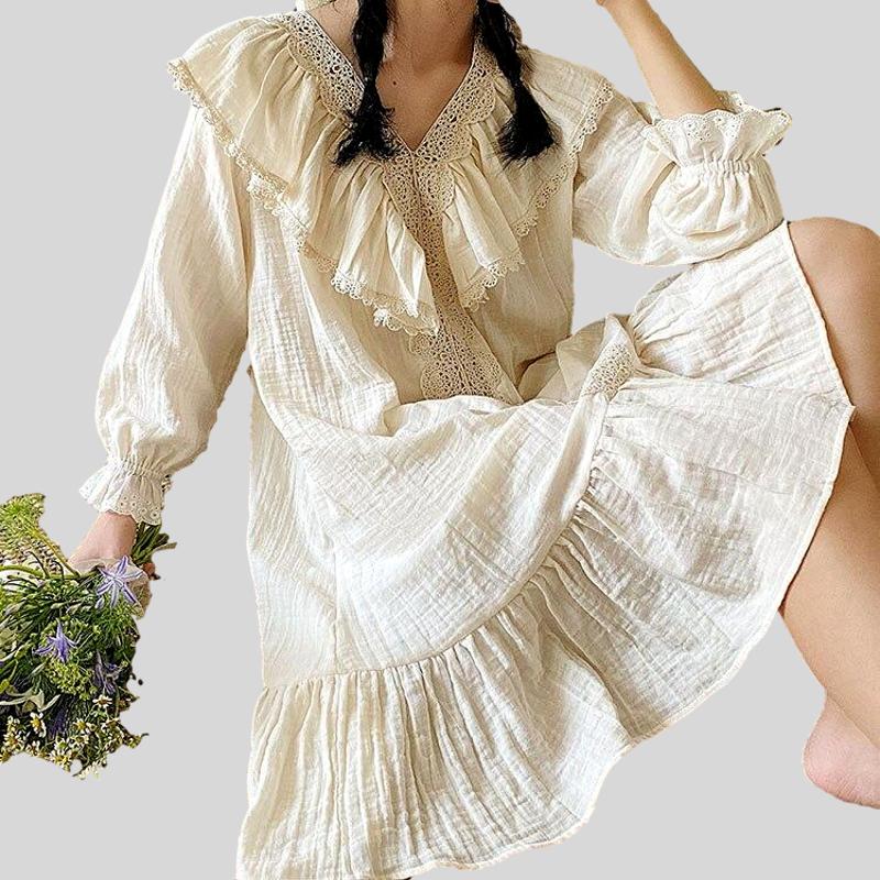 Loose Lace Cotton Gown White Green Sleepwear